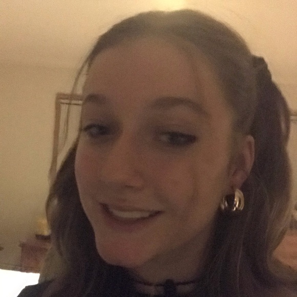 Meet your Posher, Sophie - Picture 1 of 1